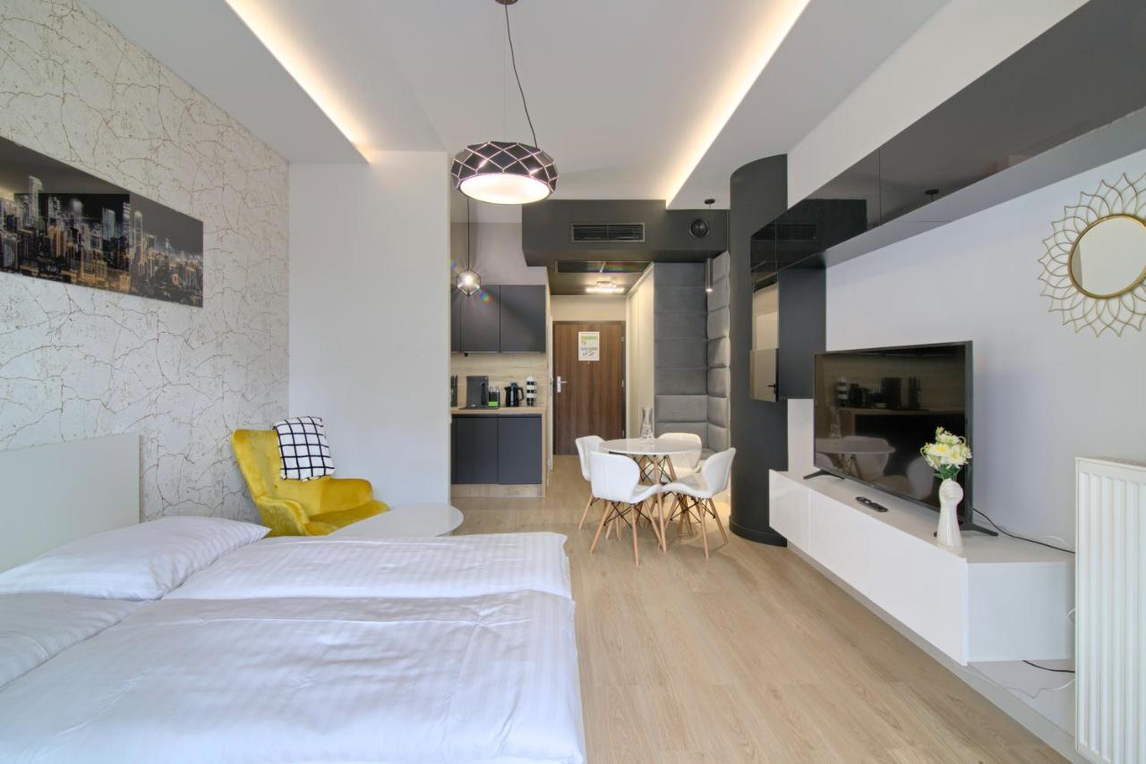 Apartments In - Hanza Tower - Sauna & Pool Щецин Экстерьер фото